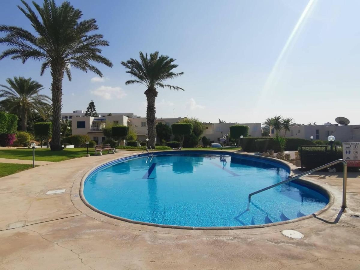 Ocean Pearl Apartment Peyia Luaran gambar